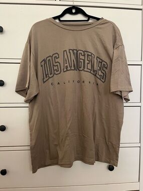 Los Angeles California Graphic Tee - Beige
